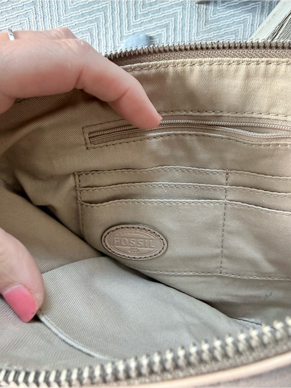 Fossil Fiona Leather Crossbody Bag with Adjustable Strap‎ Tan - Picture 4 of 10